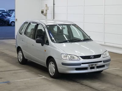Toyota COROLLA SPACIO