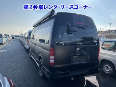 Toyota HiAce Van