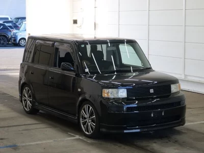 Toyota BB  с аукциона в Японии