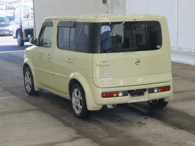 Nissan CUBE  с аукциона в Японии