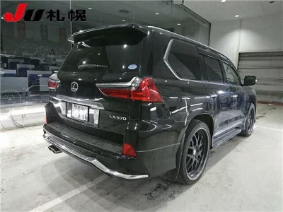 Lexus LX570