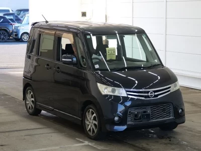 Nissan ROOX  с аукциона в Японии
