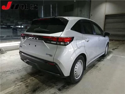 Nissan NOTE  с аукциона в Японии