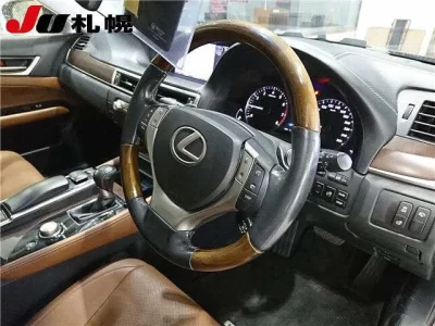 Lexus GS  с аукциона в Японии