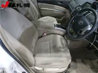 Toyota Prius лот № 1121 оценка R  с аукциона в Японии 4