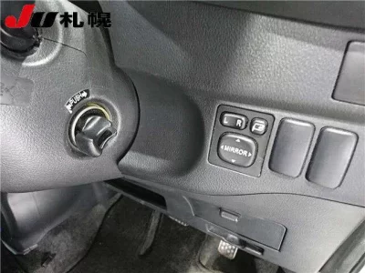 Toyota BB  с аукциона в Японии