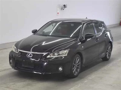 Lexus CT  с аукциона в Японии
