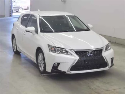 Lexus CT200h