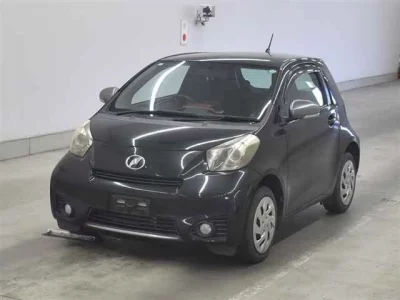 Toyota iQ