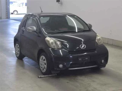 Toyota iQ