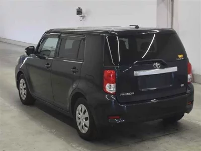 Toyota Corolla Rumion