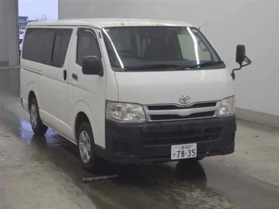 Toyota HiAce Van