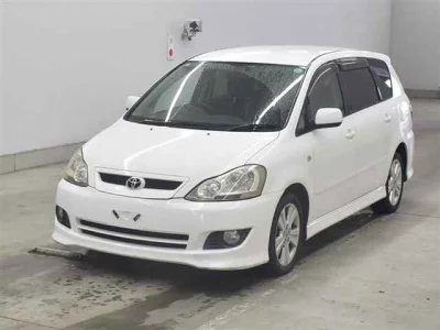 Toyota Ipsum