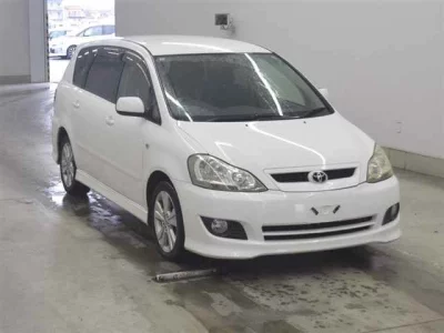 Toyota Ipsum