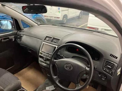 Toyota Ipsum