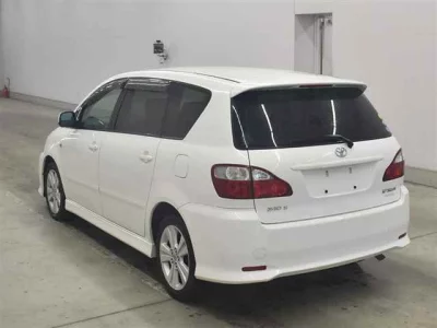 Toyota Ipsum