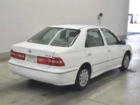 Toyota VISTA лот № 70121 оценка 3.5  с аукциона в Японии 4