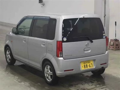 Nissan Otti
