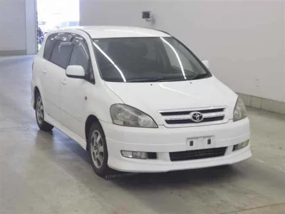 Toyota Ipsum