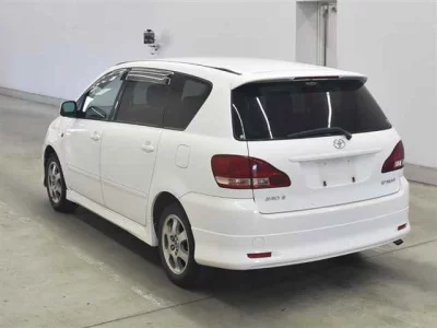 Toyota Ipsum