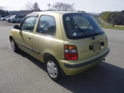 Nissan MARCH  с аукциона в Японии