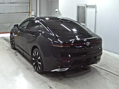 Toyota CROWN CROSSOVER