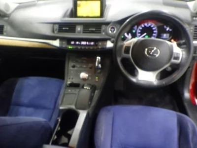 Lexus CT  с аукциона в Японии