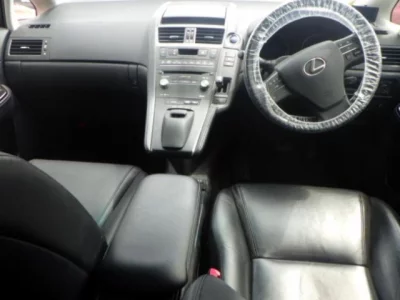 Lexus HS  с аукциона в Японии