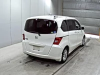 Honda FREED лот № 2205 оценка 4  с аукциона в Японии 4