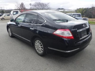 Nissan TEANA