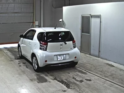 Toyota iQ