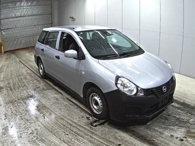 Nissan AD