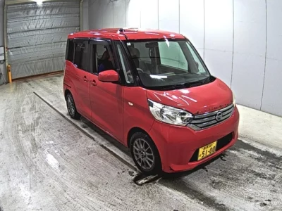 Nissan DAYZ ROOX  с аукциона в Японии