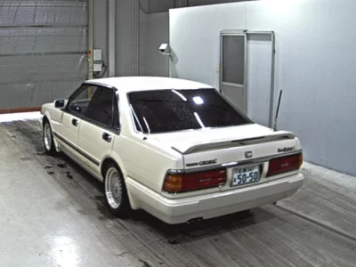 Nissan CEDRIC