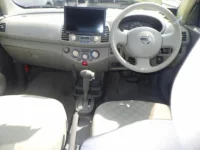 Nissan MARCH лот № 9369 оценка 3.5  с аукциона в Японии 2