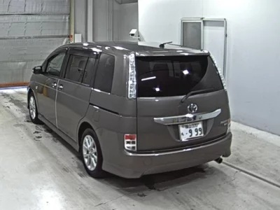Toyota Isis