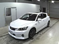 Lexus CT лот № 3270 оценка 4  с аукциона в Японии 3