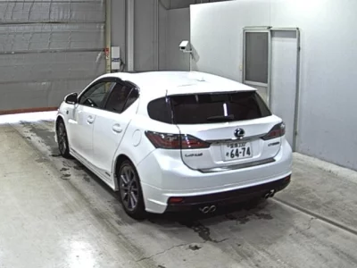 Lexus CT  с аукциона в Японии