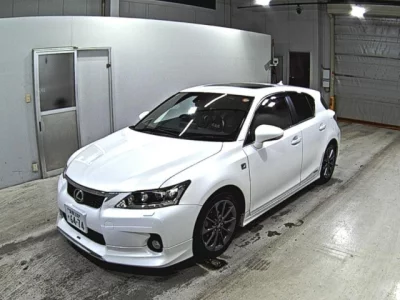 Lexus CT  с аукциона в Японии