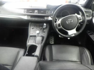 Lexus CT  с аукциона в Японии