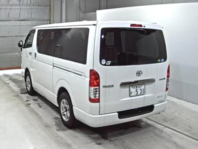 Toyota HiAce Van