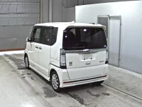 Honda N BOX лот № 9407 оценка 4  с аукциона в Японии 1