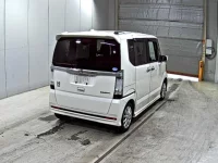 Honda N BOX лот № 9407 оценка 4  с аукциона в Японии 4