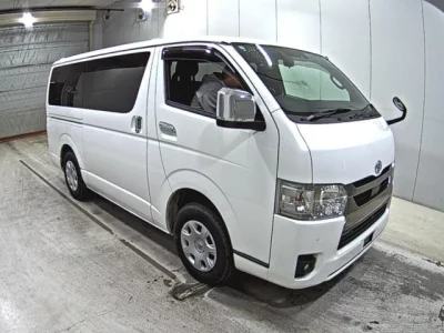 Toyota HiAce Van