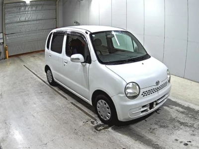 Daihatsu MOVE LATTE