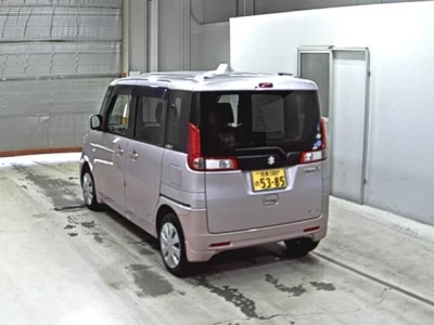 Suzuki Spacia