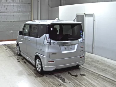 Mitsubishi Delica D:2