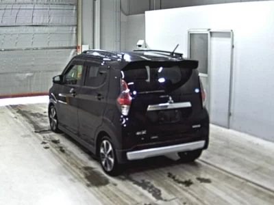 Mitsubishi eK X