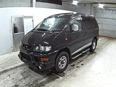 Mitsubishi DELICA  с аукциона в Японии