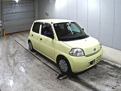 Daihatsu Esse
